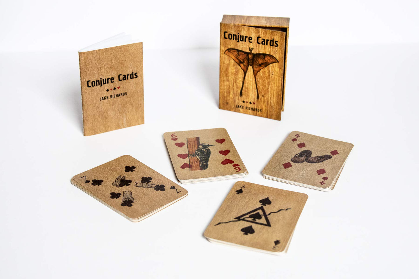 Conjure Cards : Fortune-Telling Card Deck and Guidebook